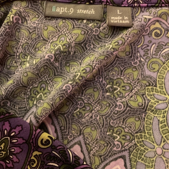 Apt. 9 Size Large Top - Picture 4 of 7